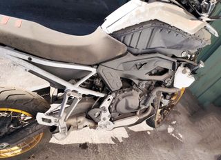 BMW F900 GS AÑO 2024 DESPIECE TOTAL