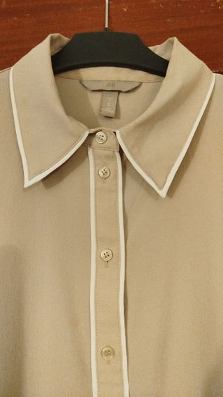 Blusa H&M Beige Talla M