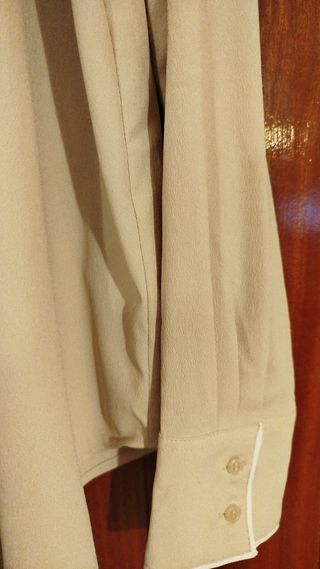 Blusa H&M Beige Talla M