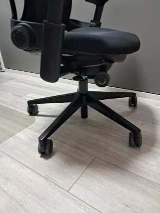 Silla ergonómica STEELCASE LEAP V2 Negra