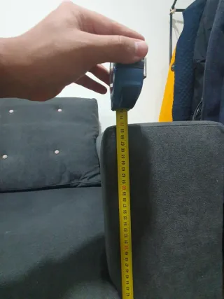 Sofá Gris 180cm x 85cm x 70cm