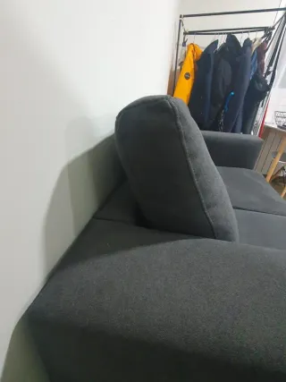 Sofá Gris 180cm x 85cm x 70cm