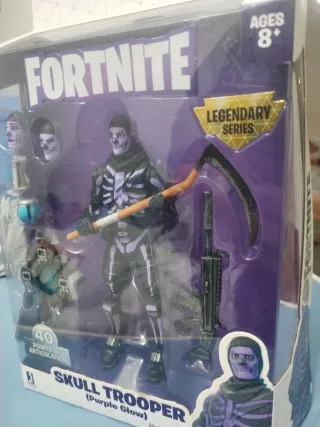 Fortnite Skull Trooper (Purple Glow) Figura