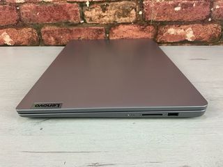 Portatil 15.6” Lenovo Ideapad 1 15ADA7