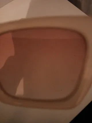 Gafas de sol rosas y marrones