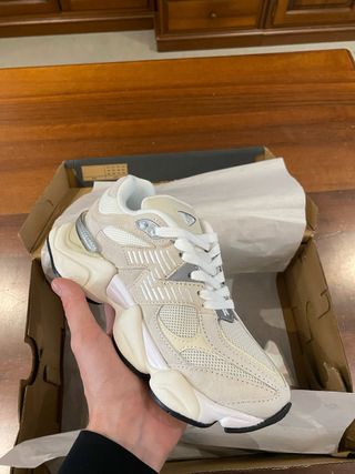 New Balance 9060 Beige/Bianco