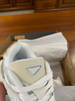 New Balance 9060 Beige/Bianco