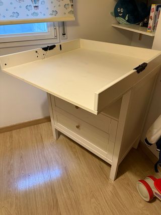Cómoda cambiador SUNDVIK blanca