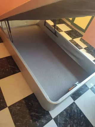 Canapé abatible tapizado