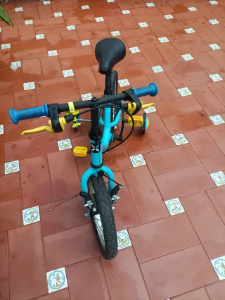 Bicicleta infantil azul