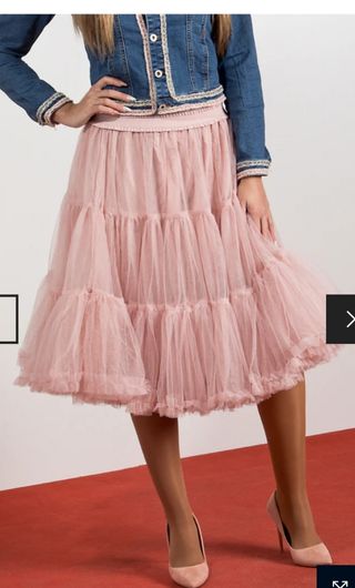 Conjunto falda Koker,camiseta y zapatos Martinelli