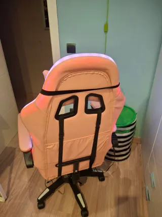 Silla Gaming Rosa con Luces LED