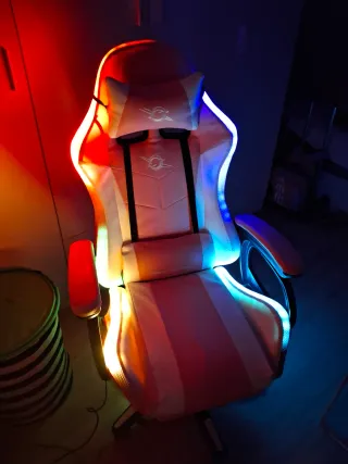 Silla Gaming Rosa con Luces LED