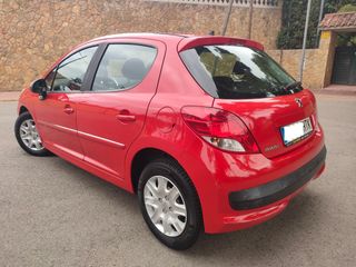 Peugeot 207 Plus