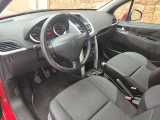 Peugeot 207 Plus