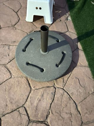 Bases para sombrilla de piedra y metal