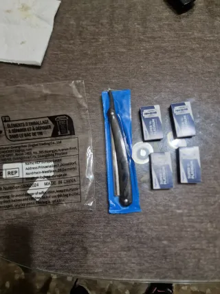 Navaja de afeitar y cuchillas