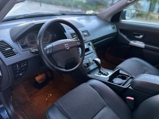 Volvo XC90 2004