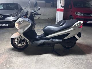 Suzuki Burgman 125cc 2013