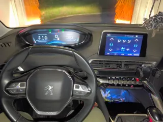 Peugeot 5008 2017