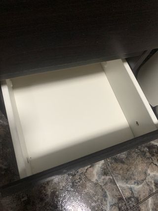 Mesita de noche Ikea negra MALM