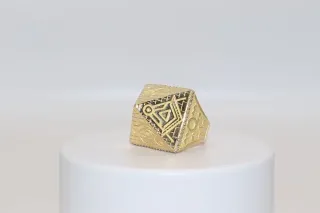 Anillo Sello Pirámide 18K
