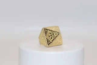 Anillo Sello Pirámide 18K