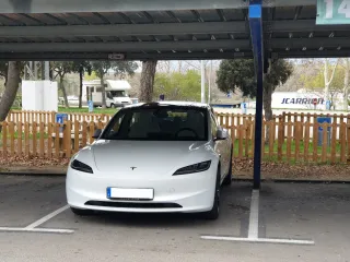 Tesla Model 3 2024