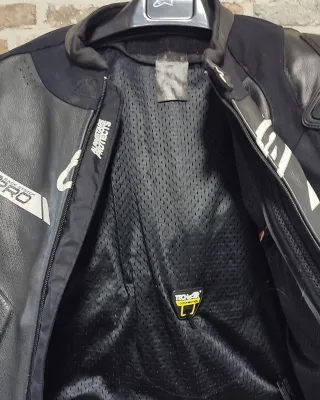 Chaqueta piel Moto Alpinestars GP Pro V2 Negra