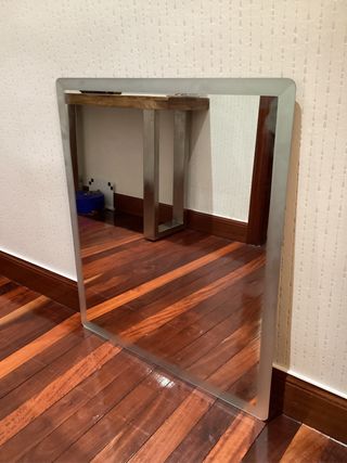 Espejo de baño moderno