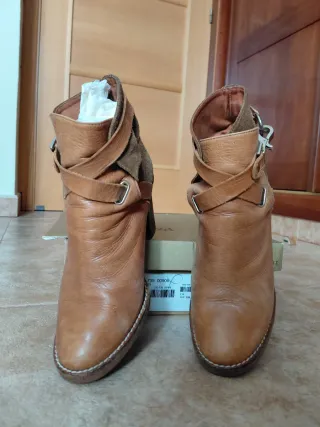 Botines de piel marrones