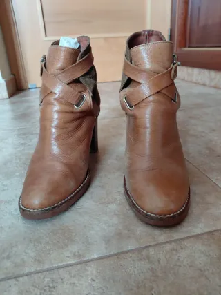 Botines de piel marrones