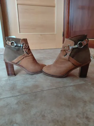 Botines de piel marrones