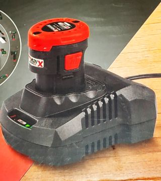 Batería PARKSIDE 12v 2.0Ah +Cargador. NUEVA