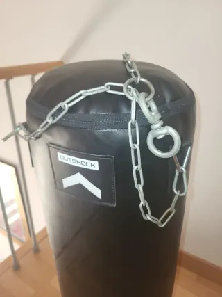 Saco de boxeo con soporte de pared