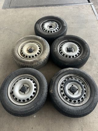 Llantas Kangoo con neumáticos