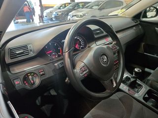Volkswagen Passat único por su poco kilometraje.