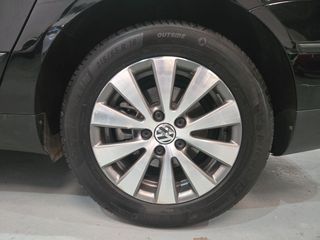 Volkswagen Passat único por su poco kilometraje.