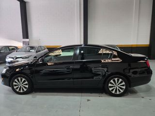 Volkswagen Passat único por su poco kilometraje.