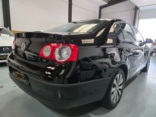 Volkswagen Passat único por su poco kilometraje.