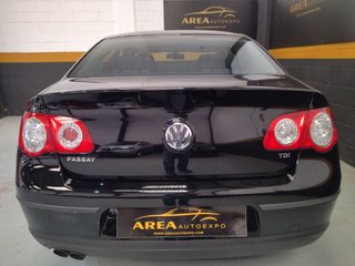 Volkswagen Passat único por su poco kilometraje.