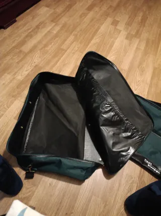 Lote 2 maletines El Corte Inglés verde y negro