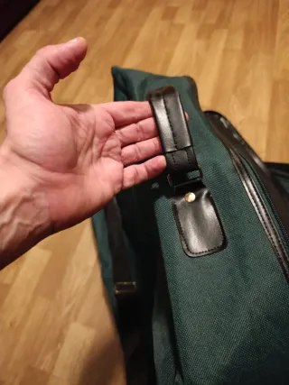 Lote 2 maletines El Corte Inglés verde y negro