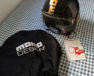 Casco Jet Momo Design Negro Dorado