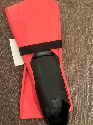 Aletas de buceo nuevas