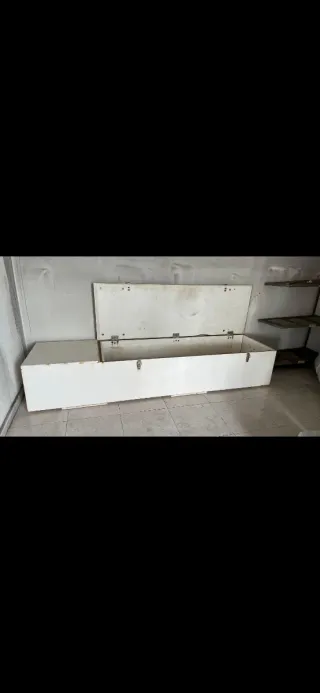 Cofre de techo para coche blanco