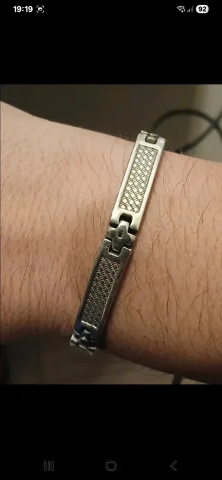 Bracciale in acciaio con maglie decorate