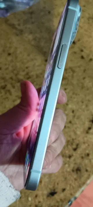 iPhone 15 Blu