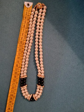 Collana perle bianche e nere