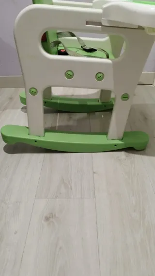 Trona de bebé multi-posición